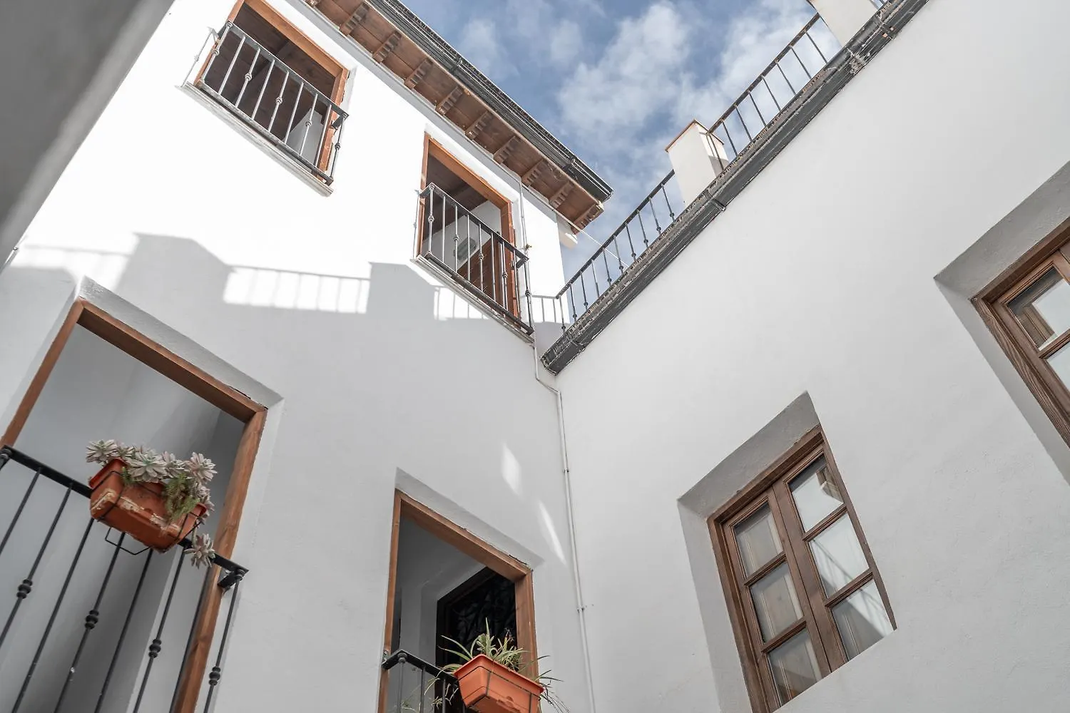 Tuguest Elvira Apartment Granada Spain