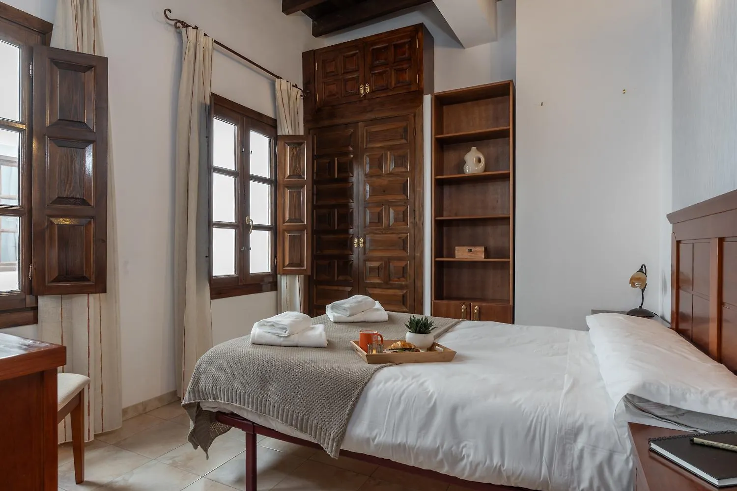 Tuguest Elvira Apartment Granada